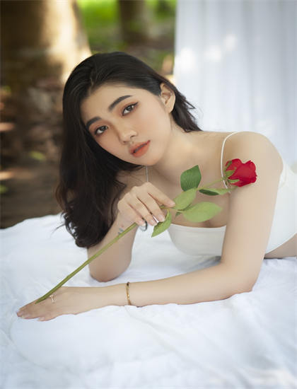 女人露双乳打麻将视频_催奶师现场催奶全过程视频_漂亮的保姆3在线观看完整版中字